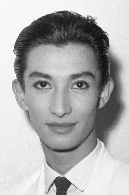 美輪明宏