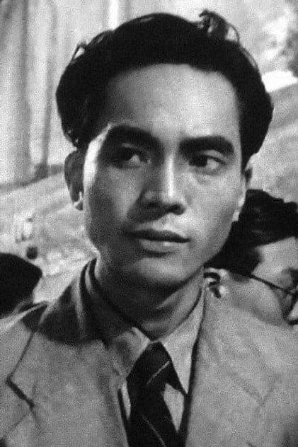 土屋嘉男