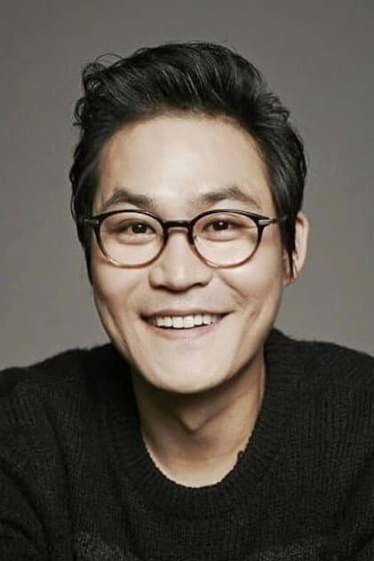 김성균