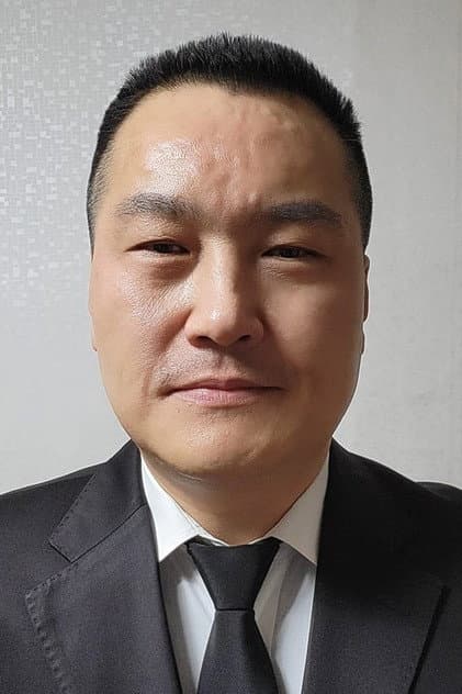 최은석